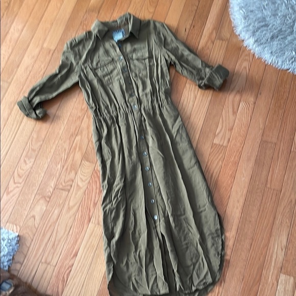 Maeve Dresses & Skirts - Maeve Olive Green Button-Up Maxi Dress Size 2